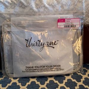 Thirty One Pocket-A-Tote